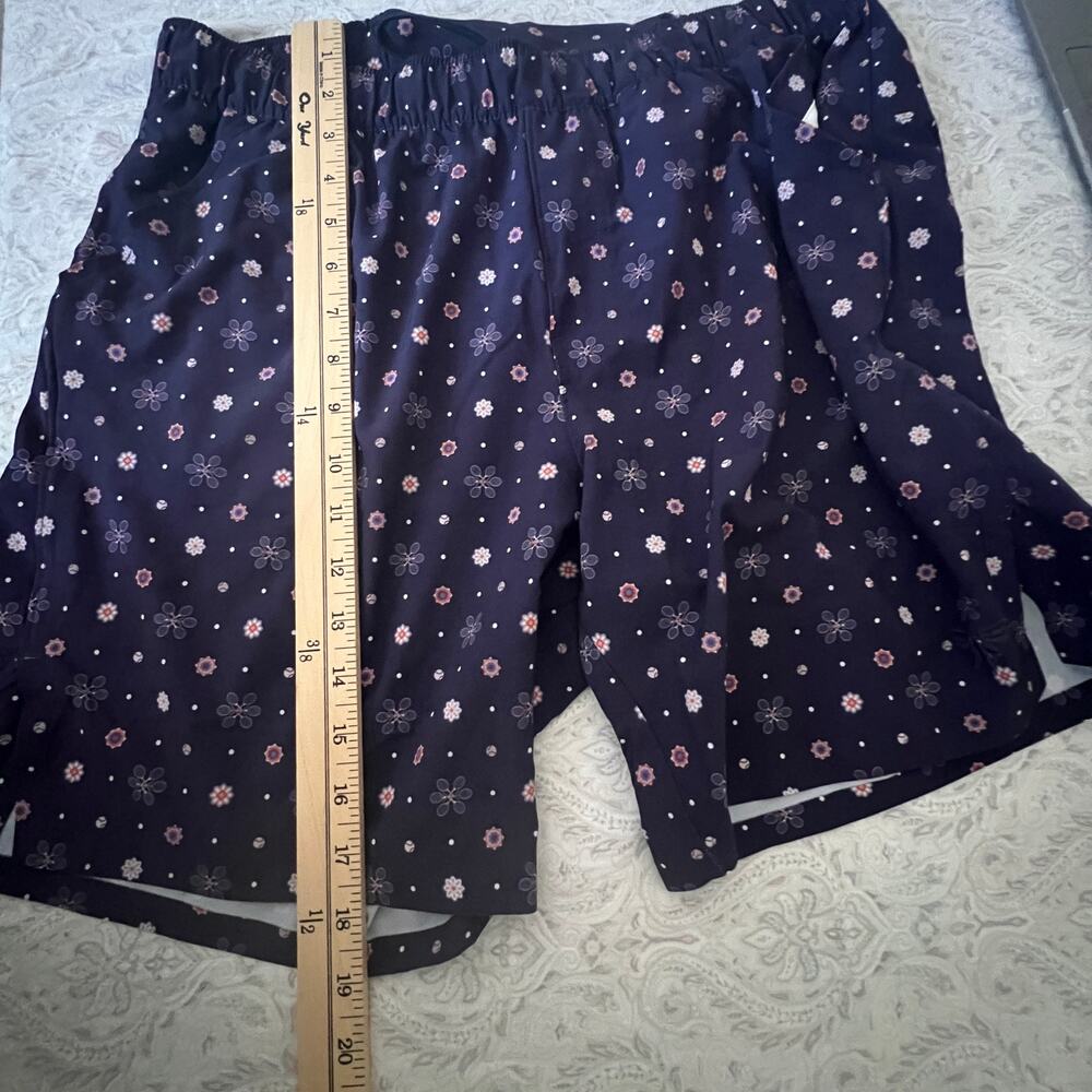 Sigrun Match v02 Peacoat Foulard Shorts Size L - Picture 8 of 9